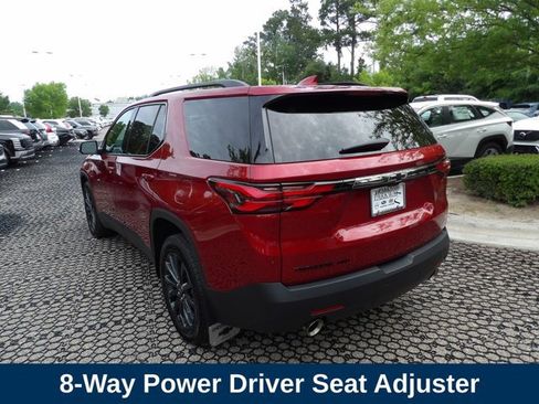 Used 2023 Chevrolet Traverse RS AWD/4WD image 8