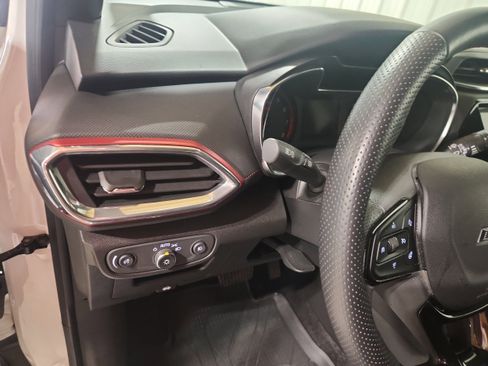 Used 2023 Chevrolet TrailBlazer RS w/ Convenience Package image 15