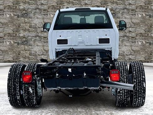 New 2025 Ford F550 4x4 Regular Cab Super Duty w/ XL Chrome Package image 4
