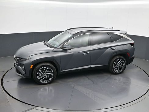 Certified 2025 Hyundai Tucson Limited image 20