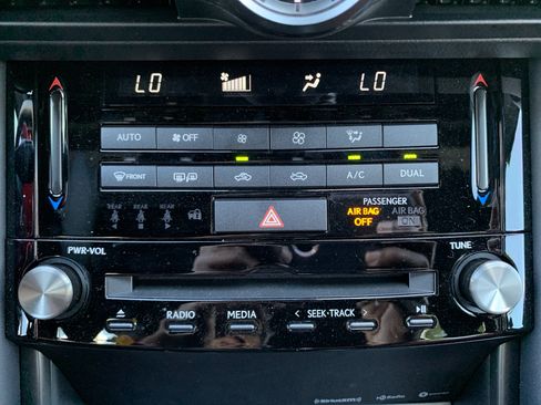 Used 2025 Lexus IS 350 F Sport RWD image 29
