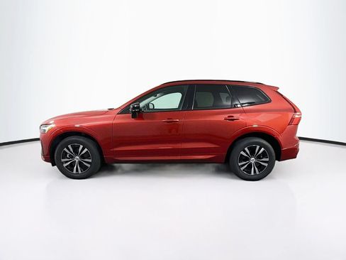 Used 2024 Volvo XC60 B5 Core AWD/4WD image 4