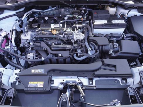 Certified 2026 Toyota Corolla Cross XLE FWD image 23