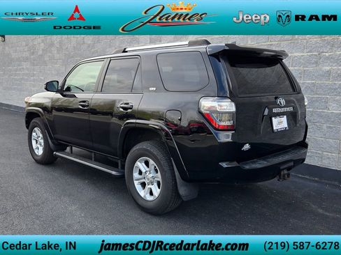 Used 2019 Toyota 4Runner SR5 AWD/4WD image 3