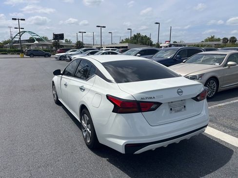 Used 2023 Nissan Altima 2.5 S FWD image 4