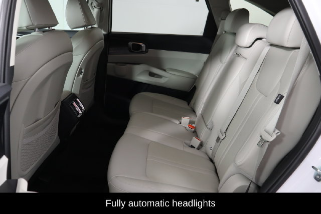 Used 2025 Kia Sorento S FWD image 14