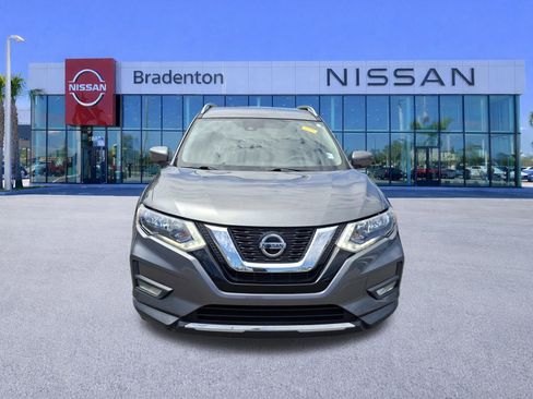 Used 2020 Nissan Rogue SL FWD image 2
