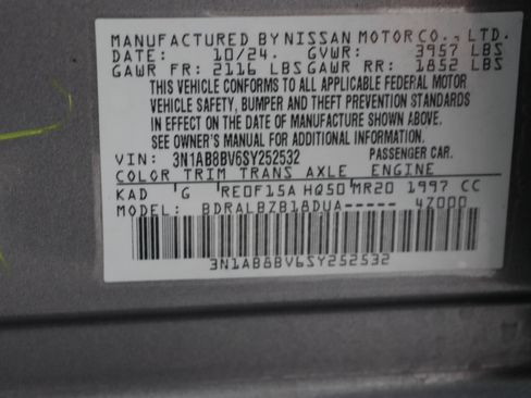 Used 2025 Nissan Sentra S FWD image 39