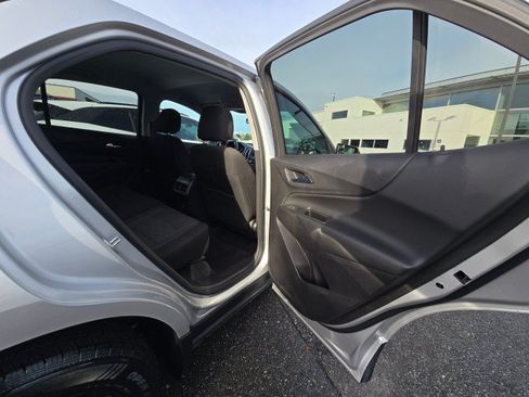 Used 2020 Chevrolet Equinox LT AWD/4WD image 13