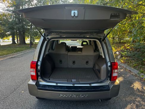Used 2007 Jeep Patriot Sport image 9