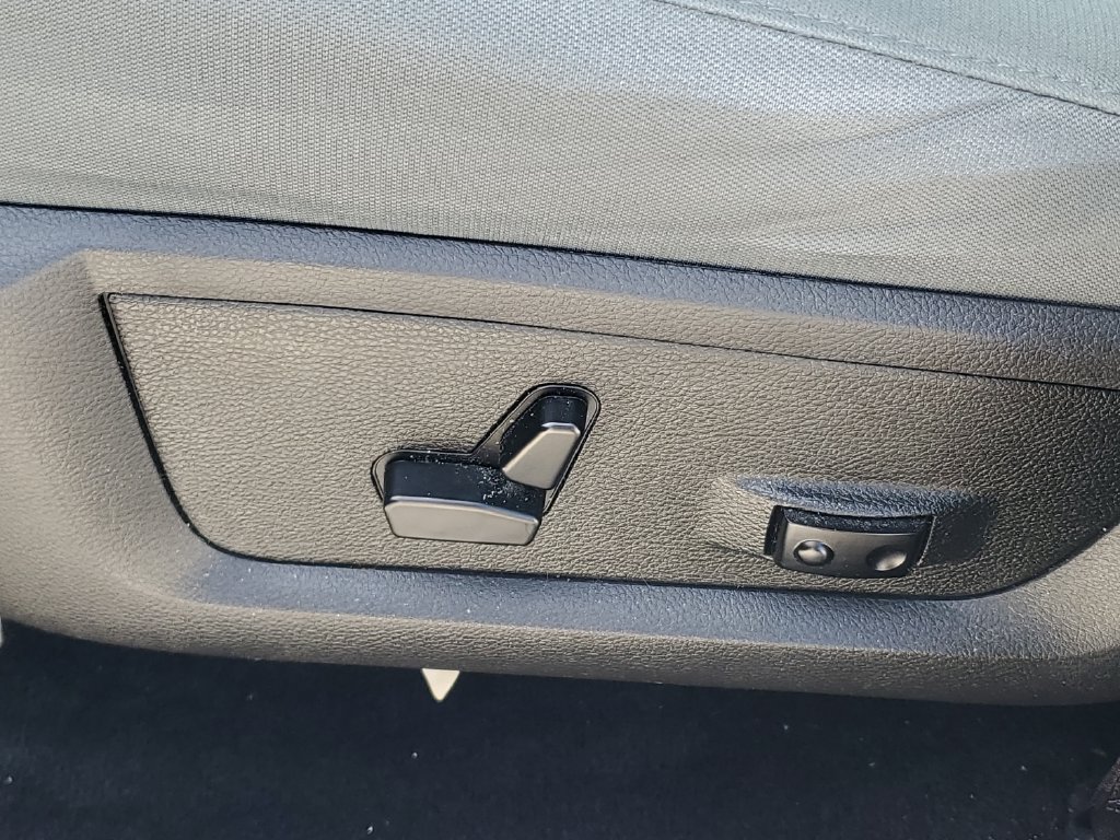 Used 2017 RAM 1500 Big Horn AWD/4WD image 16