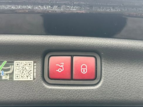 Certified 2025 Mercedes-Benz C 300 C 300 image 31