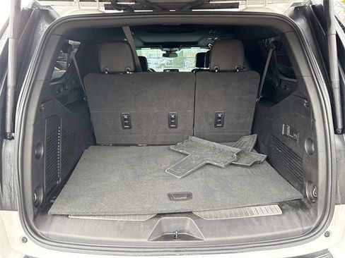 Used 2023 GMC Yukon XL AT4 w/ AT4 Premium Package image 13