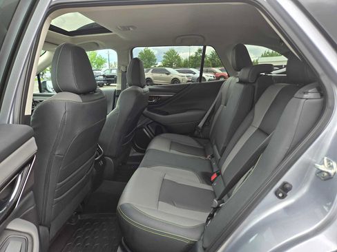 Used 2025 Subaru Outback Onyx Edition w/ Popular Package #2 AWD/4WD image 17