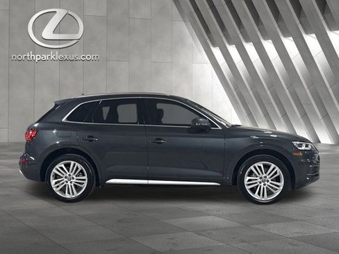 Used 2019 Audi Q5 2.0T Premium Plus w/ Premium Plus Package image 4