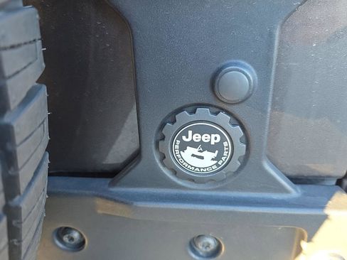 Used 2022 Jeep Wrangler Unlimited Sahara w/ Cold Weather Group image 49