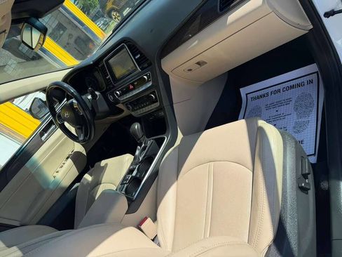 Used 2018 Hyundai Sonata Limited w/ Limited Ultimate Package 03 image 19
