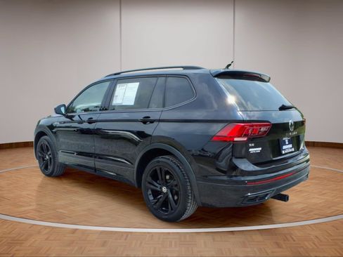 Used 2023 Volkswagen Tiguan SE R-Line AWD/4WD image 4