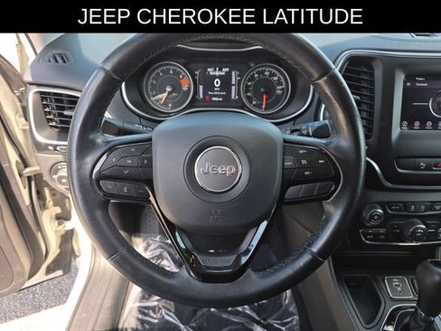 Used 2019 Jeep Cherokee Latitude Plus FWD image 27