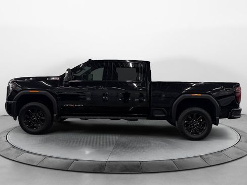 Used 2026 GMC Sierra 2500 AT4 w/ AT4 Premium Plus Package AWD/4WD image 3