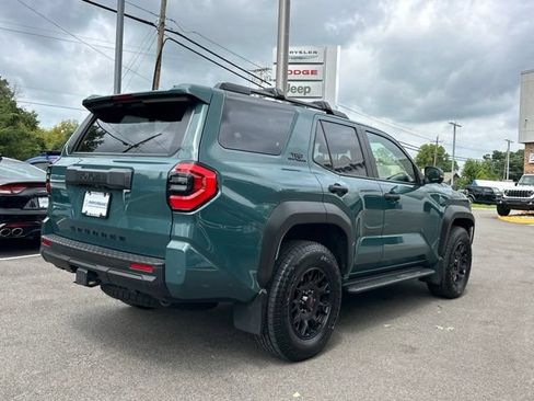 Used 2025 Toyota 4Runner TRD Off-Road Premium AWD/4WD image 17