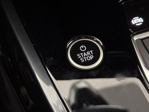 Certified 2024 Audi Q4 e-tron Premium image 21