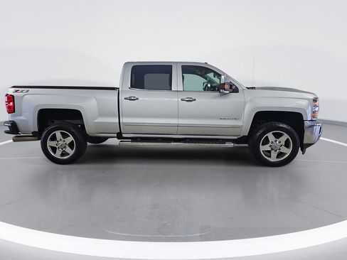 Used 2019 Chevrolet Silverado 2500 LTZ w/ Duramax Plus Package AWD/4WD image 2