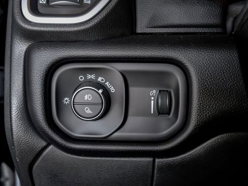 Used 2024 RAM 2500 Big Horn w/ Sport Appearance Package image 23