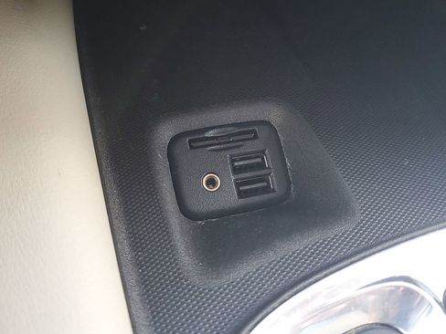 Used 2020 Buick Enclave Essence w/ Sound and Sites Package image 31