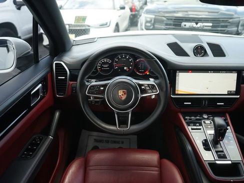 Used 2019 Porsche Cayenne AWD/4WD image 22
