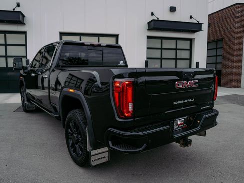 Used 2023 GMC Sierra 2500 Denali w/ Denali Black Diamond Edition image 5