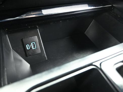 Used 2023 Ford F150 Lariat AWD/4WD image 17