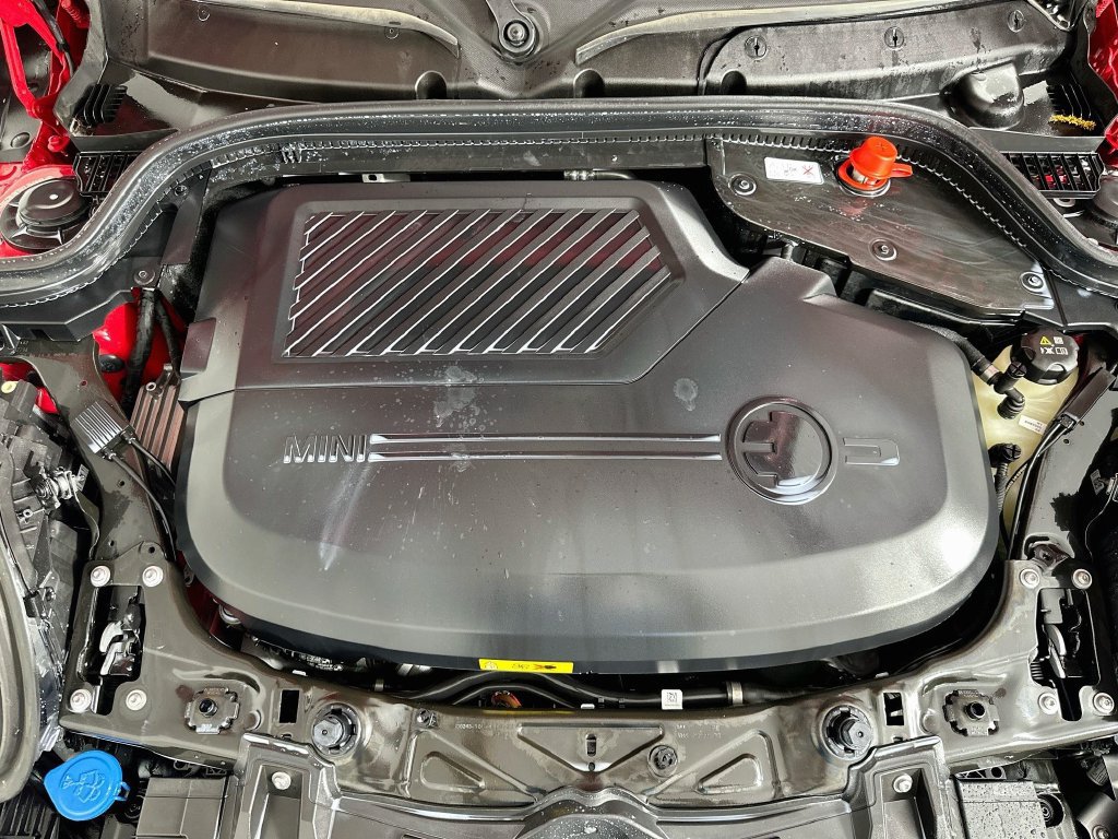Used 2024 MINI Cooper SE FWD image 30
