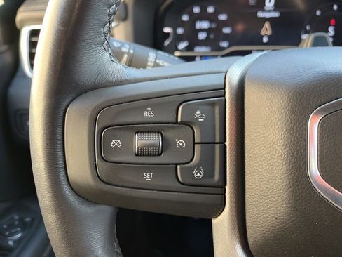 Used 2023 GMC Yukon Denali w/ Denali Reserve Package image 29