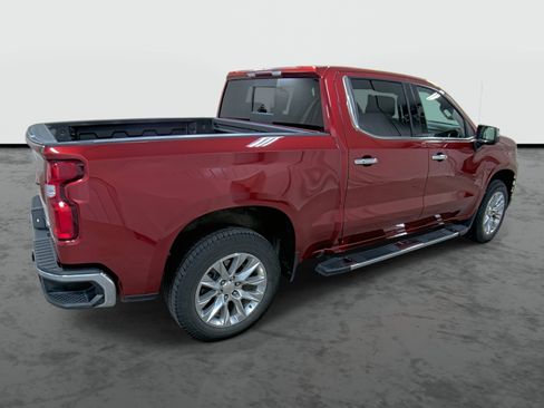 Used 2022 Chevrolet Silverado 1500 LTZ AWD/4WD image 4