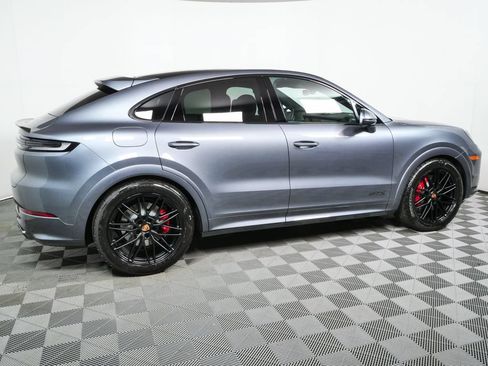 New 2026 Porsche Cayenne GTS AWD/4WD image 28