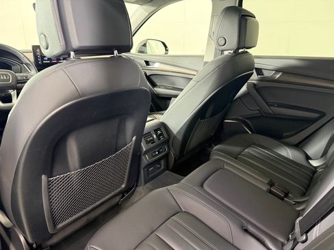 Used 2025 Audi Q5 2.0T Premium w/ Convenience Plus Package image 22