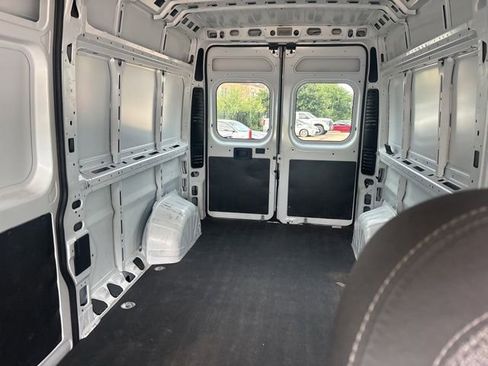 Used 2022 RAM ProMaster 2500 FWD image 10