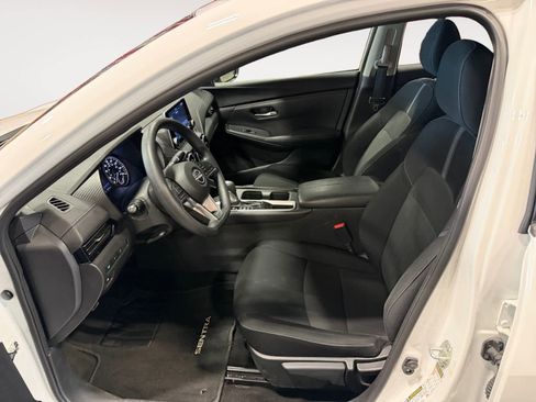Used 2024 Nissan Sentra SV image 10