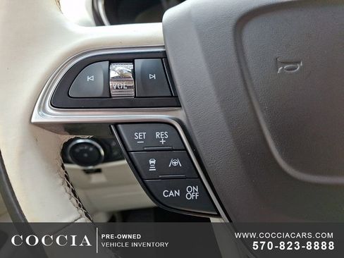 Certified 2020 Lincoln Nautilus Black Label image 22