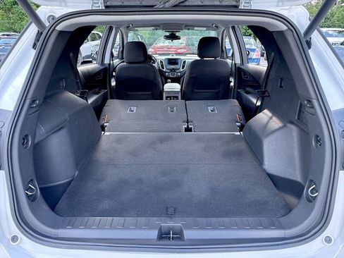 Used 2021 Chevrolet Equinox LT image 30