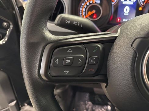 New 2025 Jeep Gladiator Sport image 13