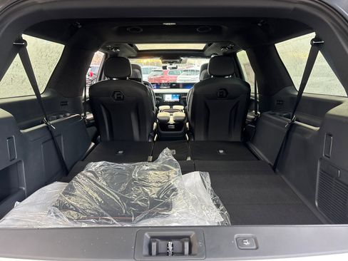 New 2026 Lincoln Navigator L Black Label image 9