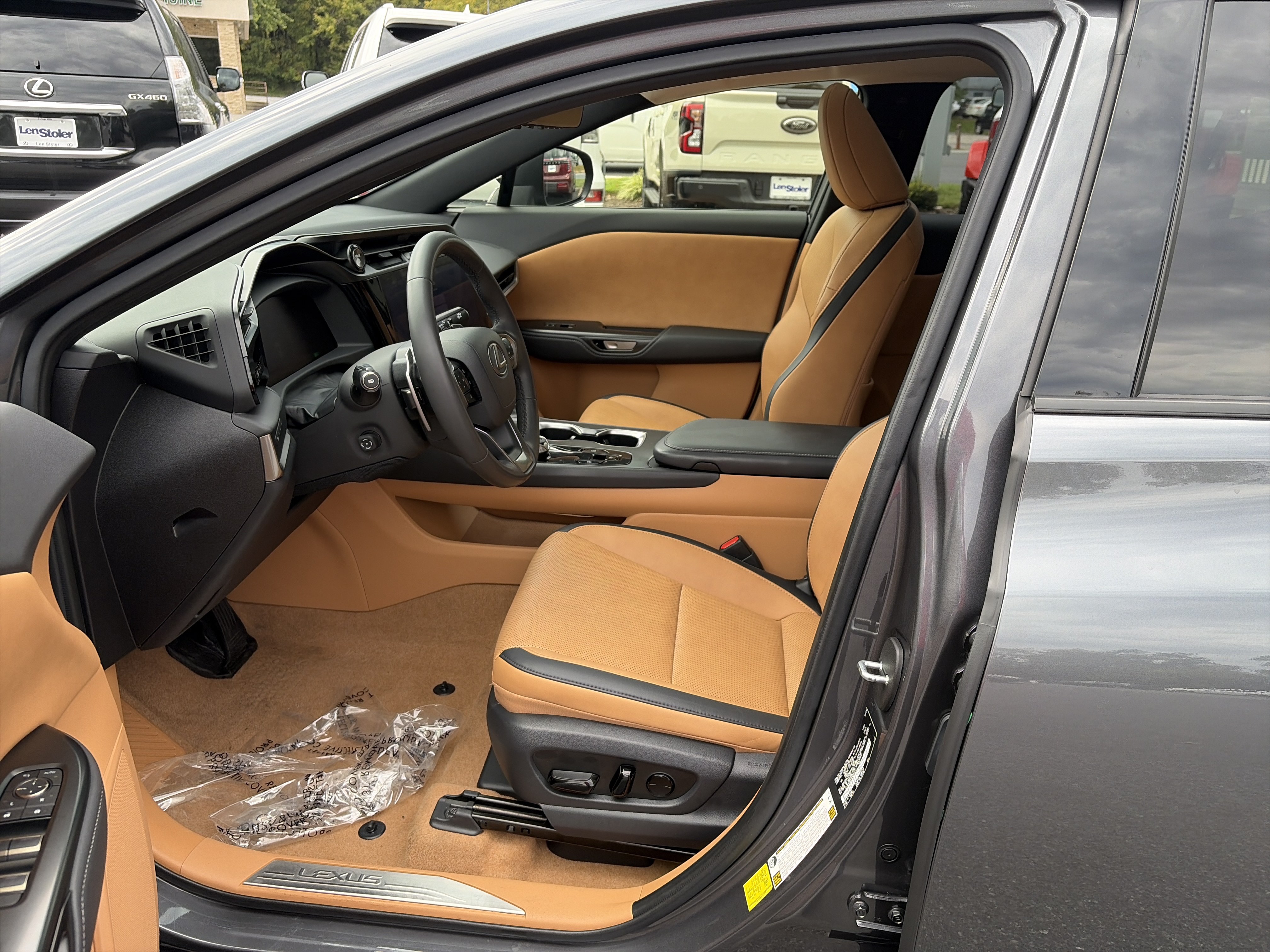 Certified 2024 Lexus RZ 450e Premium w/ Technology Package AWD/4WD image 11