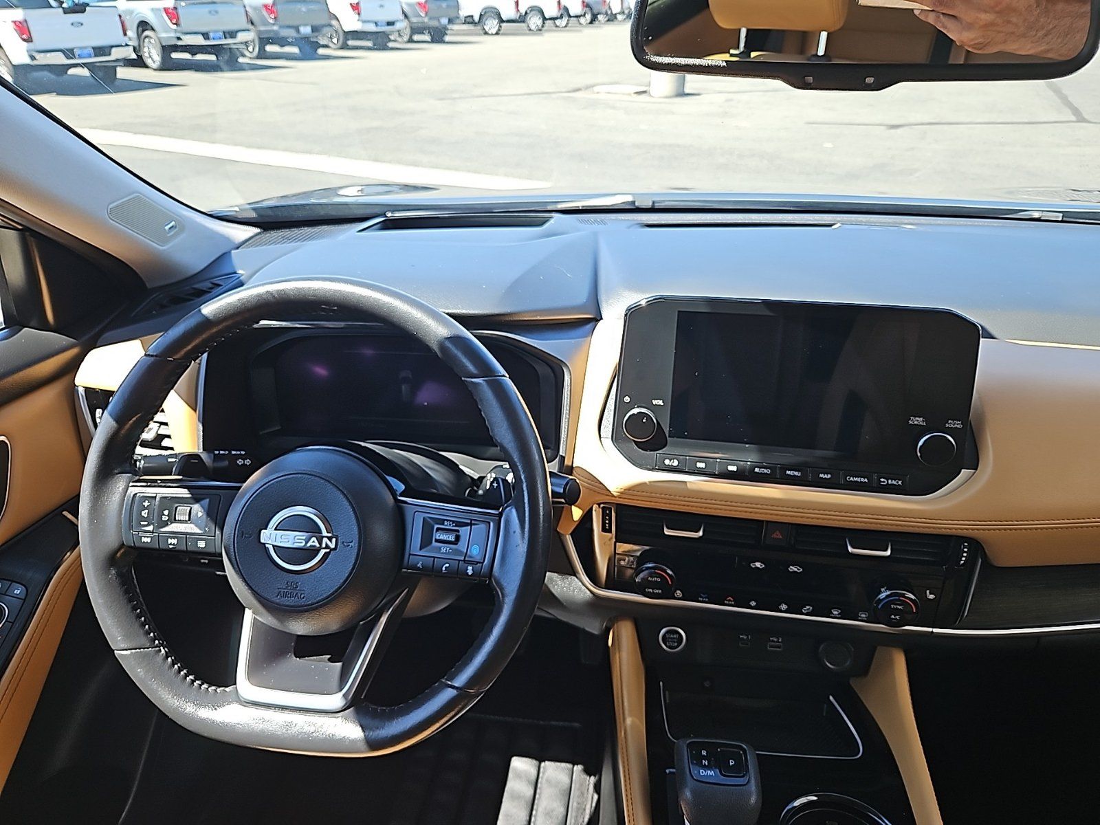 Used 2023 Nissan Rogue Platinum w/ Platinum Premium Package FWD image 14