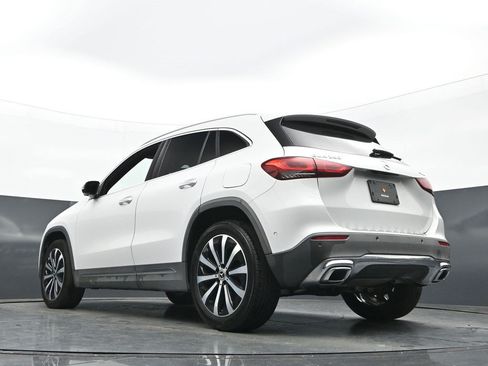 Used 2021 Mercedes-Benz GLA 250 4MATIC image 23