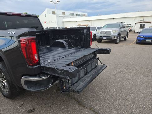 Used 2025 GMC Sierra 1500 SLT AWD/4WD image 23