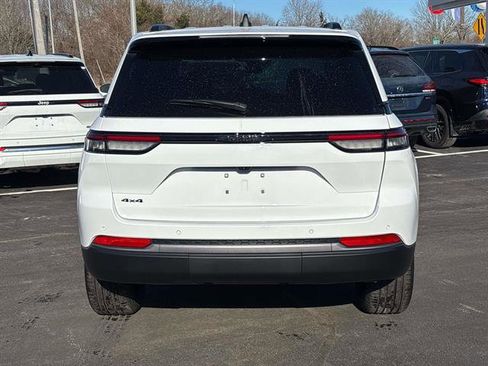 New 2026 Jeep Grand Cherokee Limited w/ Limited Altitude Package image 3