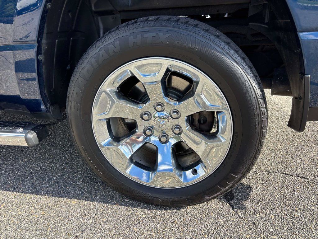Used 2020 RAM 1500 Big Horn AWD/4WD image 18