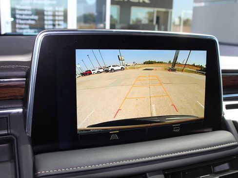 Used 2023 Chevrolet Tahoe Premier AWD/4WD image 46